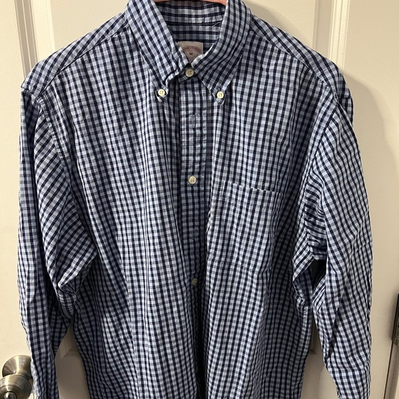 Brooks Brothers Other - Brooks Brothers Men’s relaxed fit Size M like new